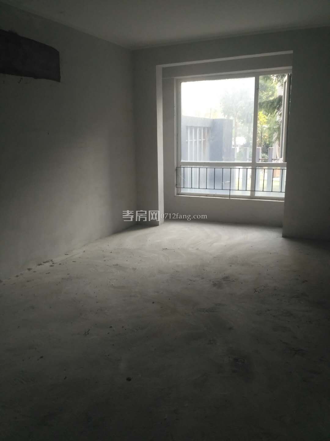 城站路煙草宿舍3室1樓文昌中學(xué)公攤少使用面積大好停車