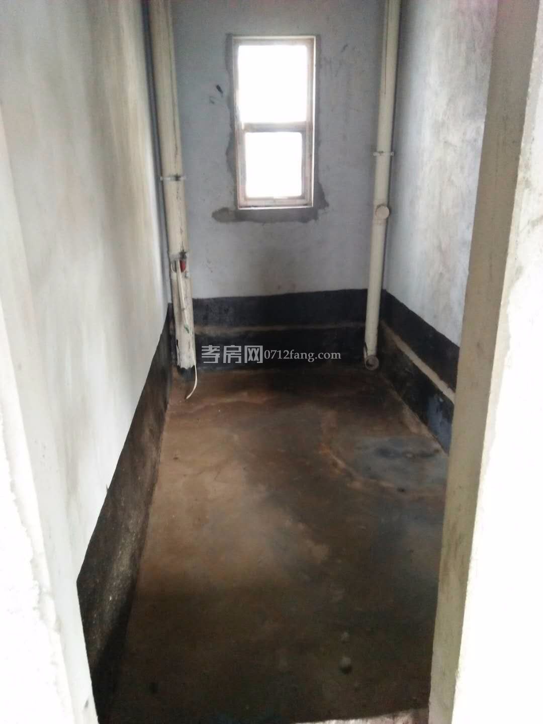 安陸隕東 旁，全新毛坯3房，送平臺(tái)