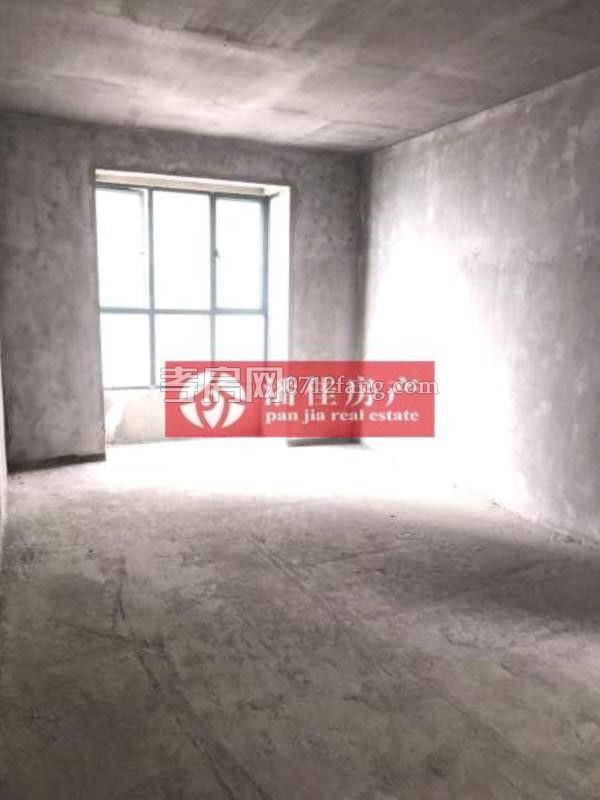 滿兩年北京二路玉泉 旁144.5平3樓