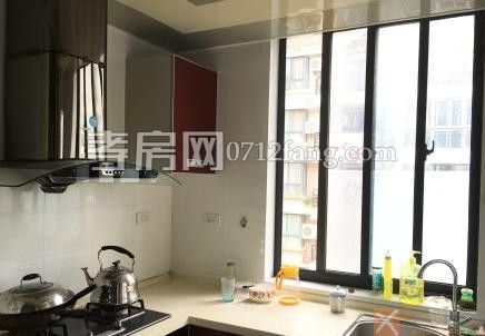 正好房地產(chǎn)----?A2767蔚藍(lán)新都5/7三室二廳二衛(wèi)中裝