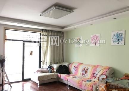 正好房地產(chǎn)----?A2767蔚藍(lán)新都5/7三室二廳二衛(wèi)中裝