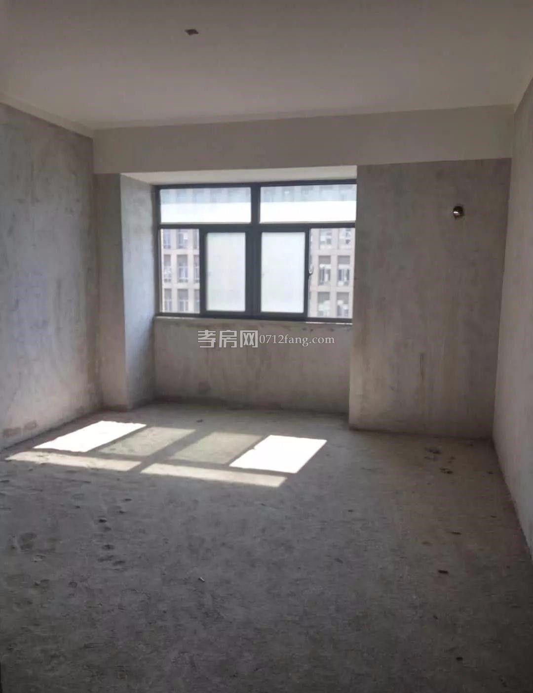 個人房源-濱湖天地蘭苑毛坯三房證件齊全滿兩年