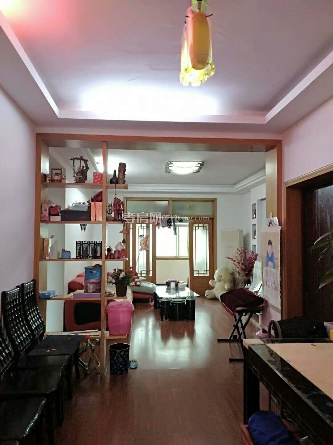 三面采光南北通透香港城一期4室2廳2衛(wèi)139送20平觀景房