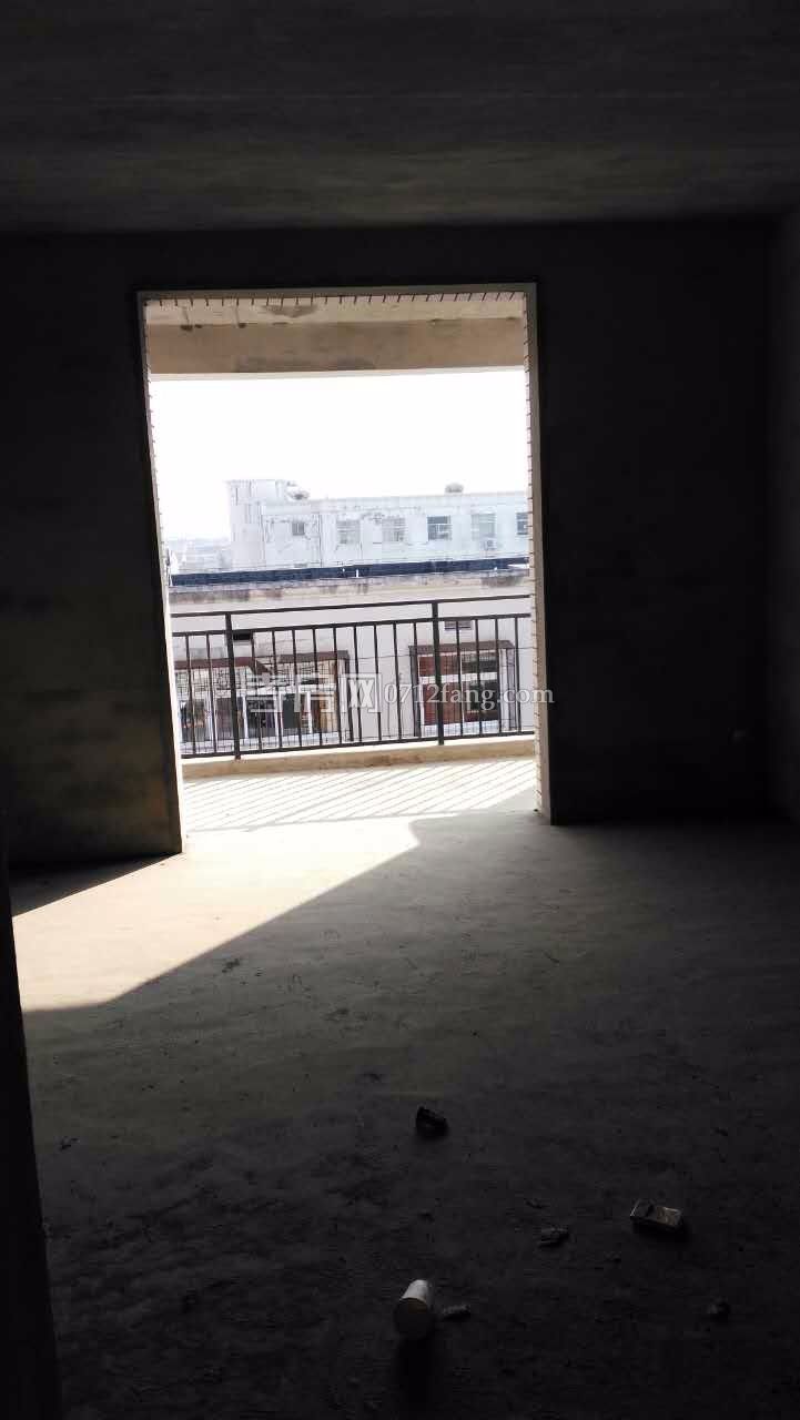 水木清華簡裝房3室3/6樓53萬