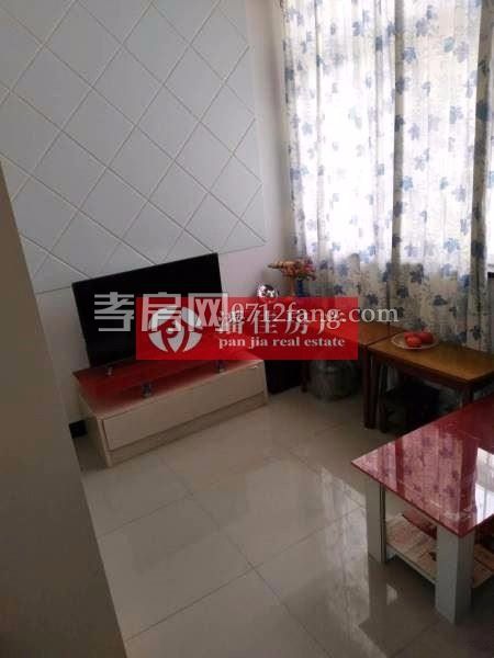 孝高附近！仁昌翰林苑！2室2廳93平精裝修40萬(wàn)