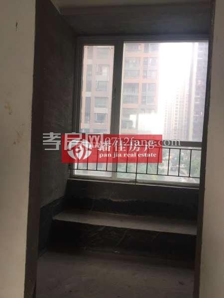 【潘佳房產(chǎn)推薦】滿二！灣流匯122㎡4室2廳精裝未住人毛坯價送精裝急售101萬！