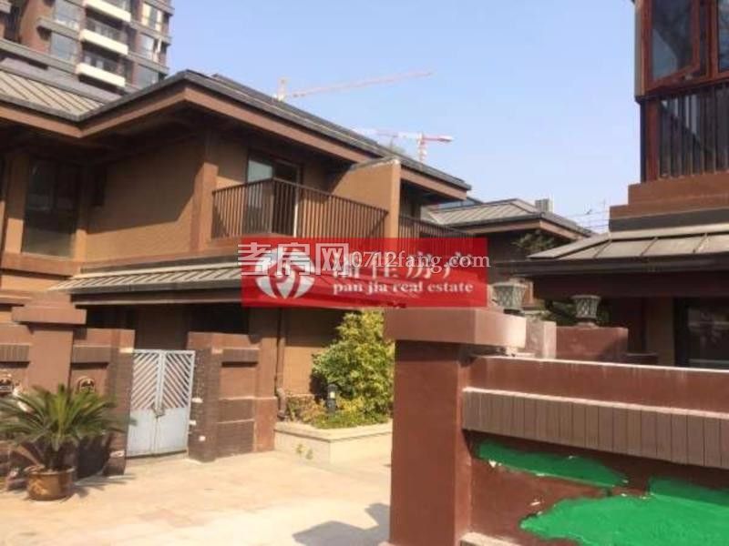 滿五 永新小區(qū)3室2廳1衛(wèi)126平簡單裝修3樓