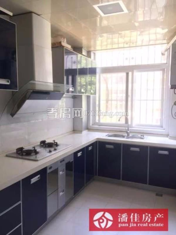 濱湖天地4室2廳2衛(wèi)127送20平毛坯特價出清