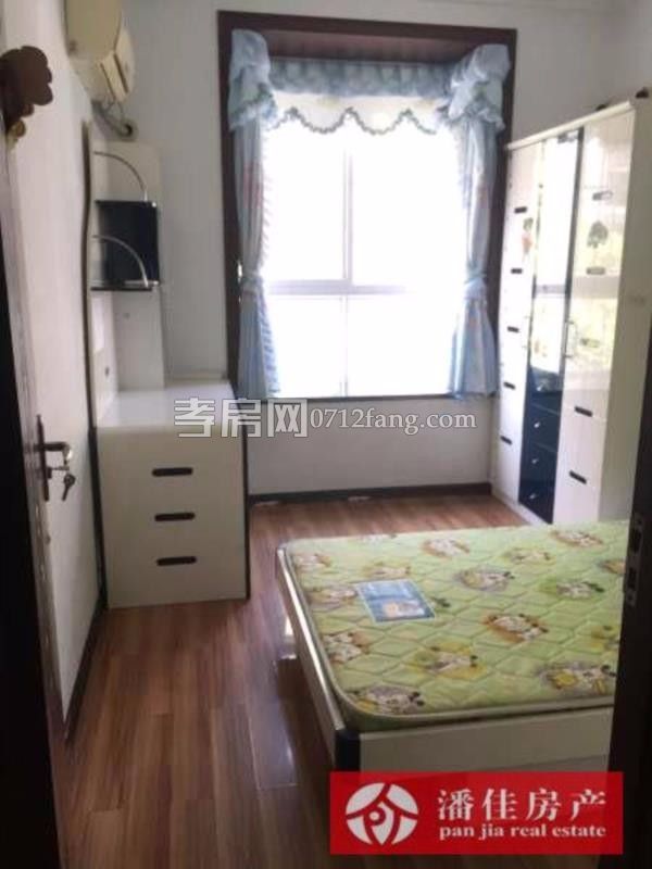 濱湖天地4室2廳2衛(wèi)127送20平毛坯特價出清