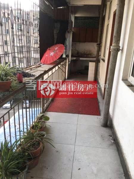 雙 小天橋附件單位房126平米52萬