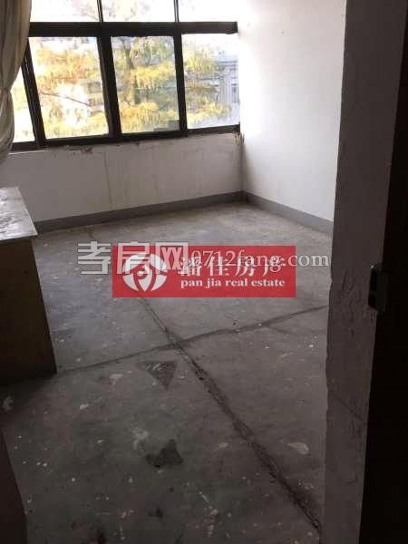 雙 小天橋附件單位房126平米52萬