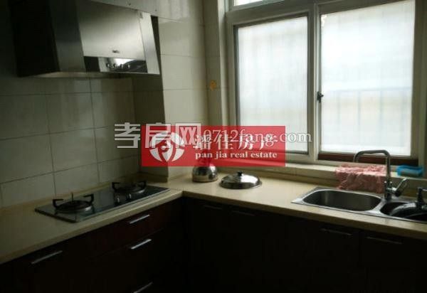 分絲路狀元樓133平米4樓3室2廳1位52萬