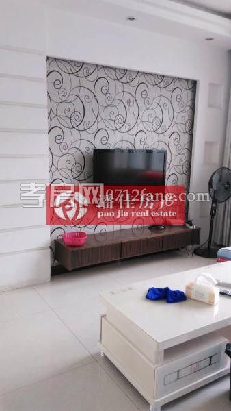 證齊滿二鴻升怡園131平米送22平米大車庫65萬