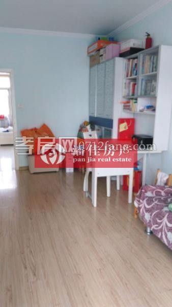 證齊滿二鴻升怡園131平米送22平米大車庫65萬