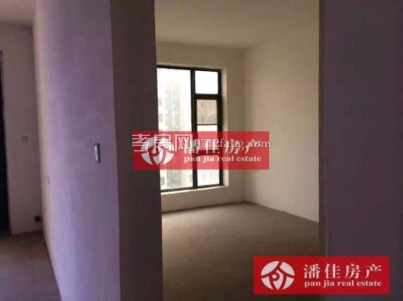 掛口小區(qū)大三房，精裝修，送全套家電，拎包入住