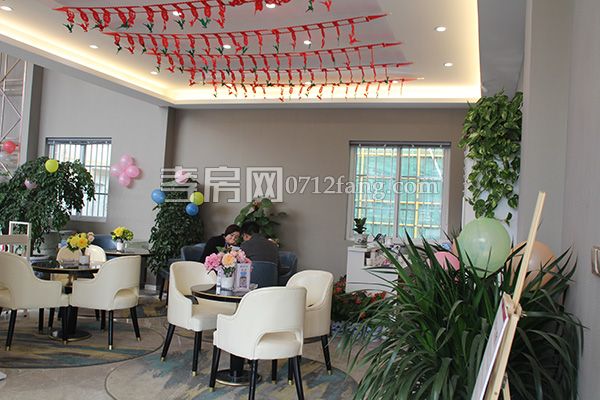 2017122816391292842zme2qd.jpg 休息區(qū).jpg