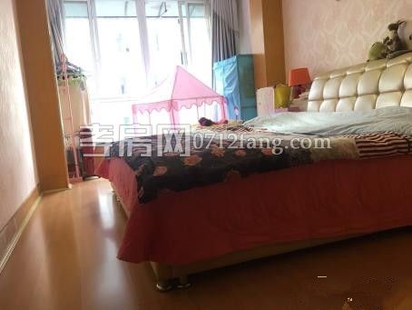 正好房產(chǎn)----D759航天新村4/82/2/1兩證滿五精裝