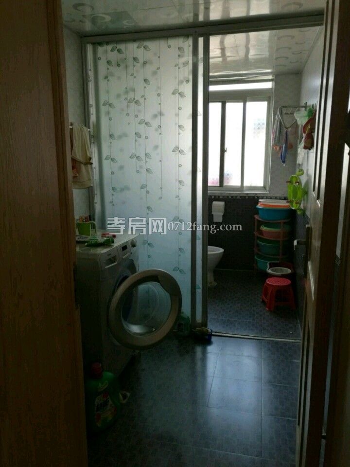 正好房產(chǎn)===A2892宏達花園5/6+1兩證滿五三室二廳二衛(wèi)中裝