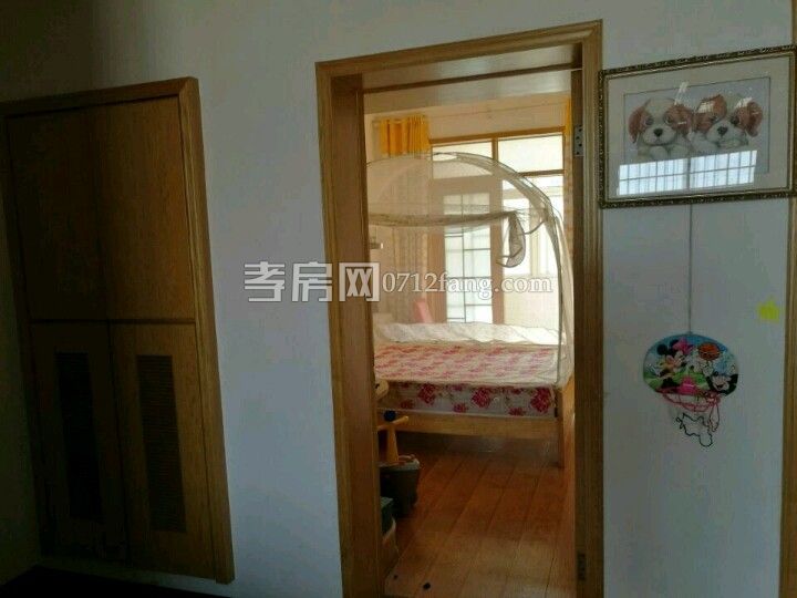 正好房產(chǎn)===A2892宏達花園5/6+1兩證滿五三室二廳二衛(wèi)中裝