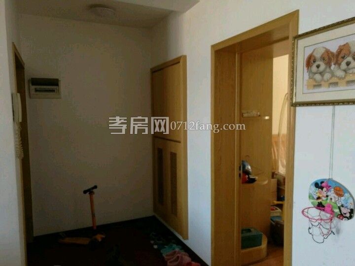 正好房產(chǎn)===A2892宏達花園5/6+1兩證滿五三室二廳二衛(wèi)中裝