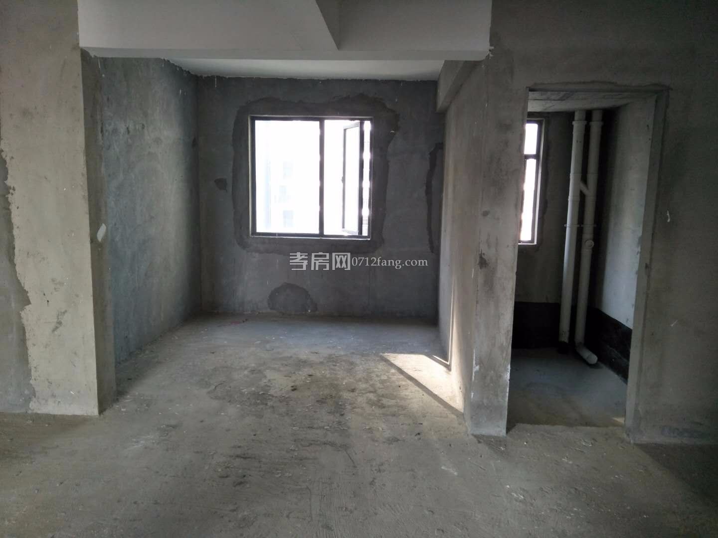 香港城中央廣場105平米雙陽臺南北通透毛坯三房