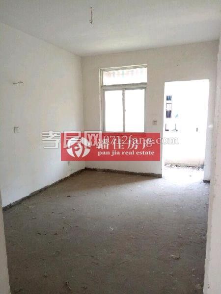 春潮花園精裝房2室2廳