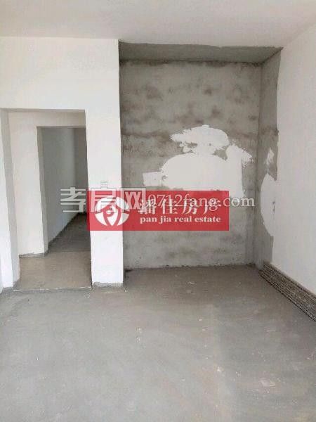 春潮花園精裝房2室2廳