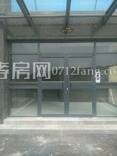 聚源小區(qū)電力4室2廳2衛(wèi)206平米