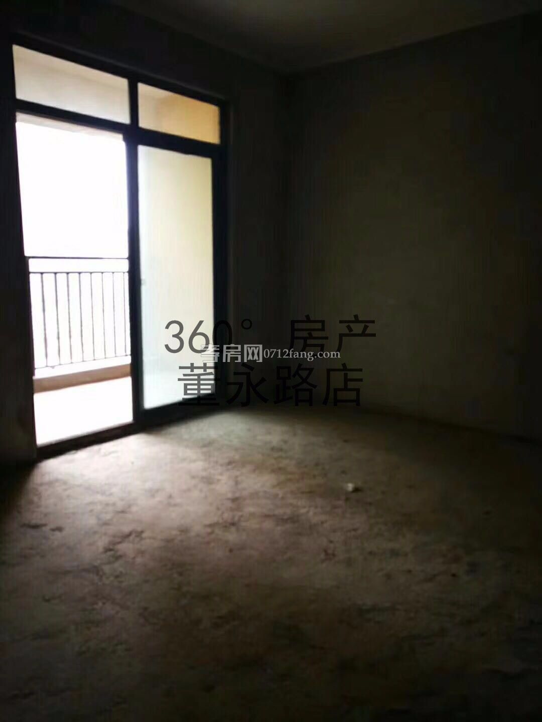 滿二！濱湖天地單價7000多點 116平 3室2廳2衛(wèi)