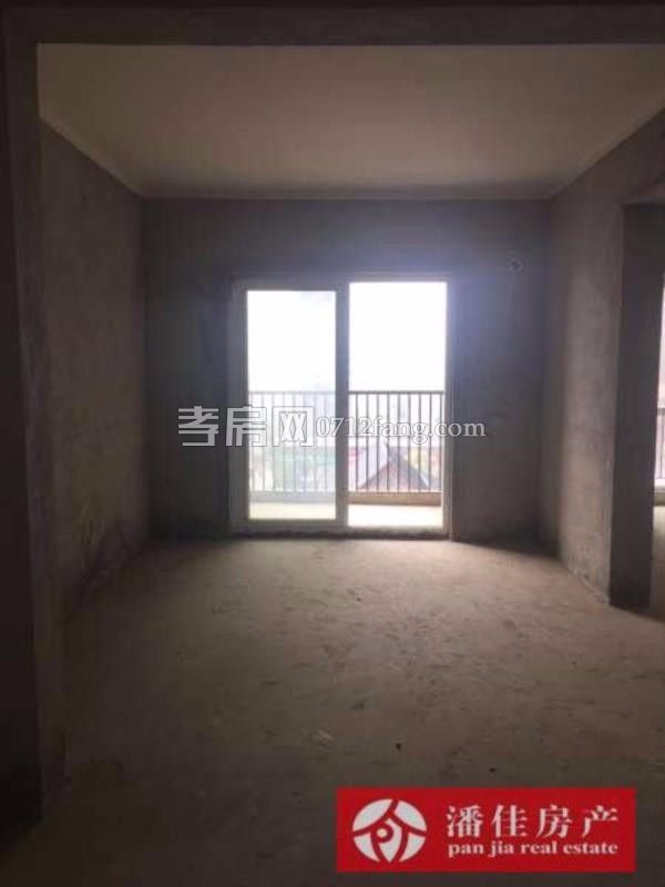 濱湖天地4室2廳2衛(wèi)127送20平毛坯特價出清