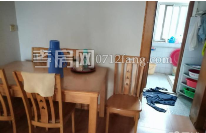 城站路電信單位房實(shí)小文昌雙 三居室45萬惠售