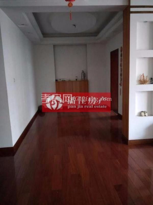 給小孩一個未來實小文昌 電信小區(qū)3室2廳1衛(wèi)101平