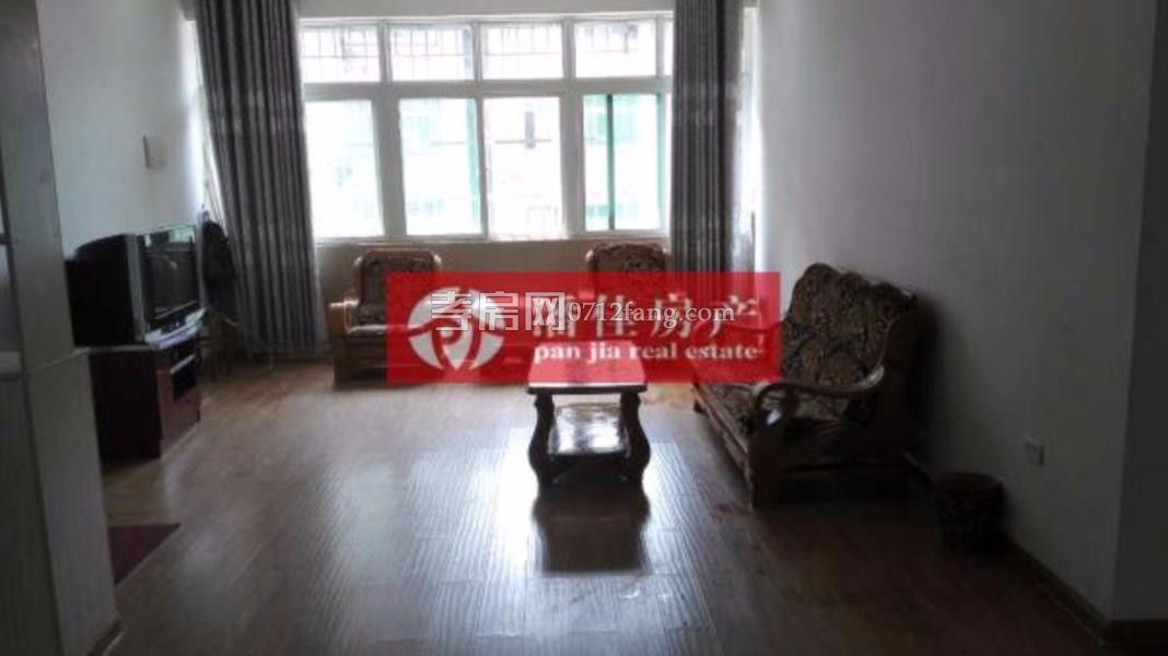 星河天街3室2廳1衛(wèi)2陽(yáng)臺(tái)97送15平觀景高層