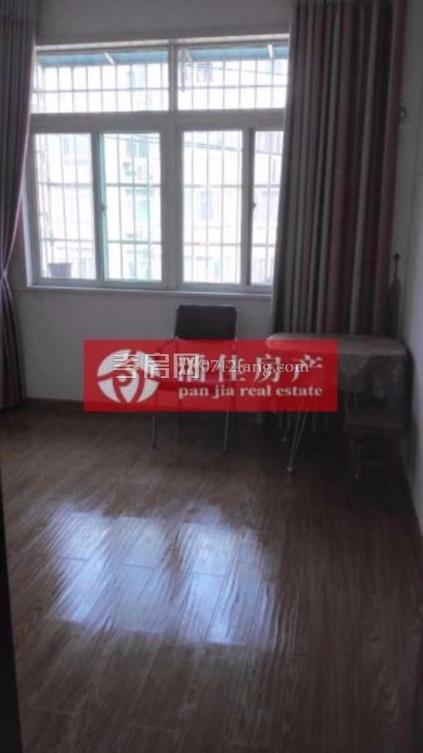 星河天街3室2廳1衛(wèi)2陽(yáng)臺(tái)97送15平觀景高層