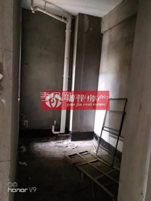 滿二體育館旁小康新村2室2廳1衛(wèi)109平精裝修拎包入住