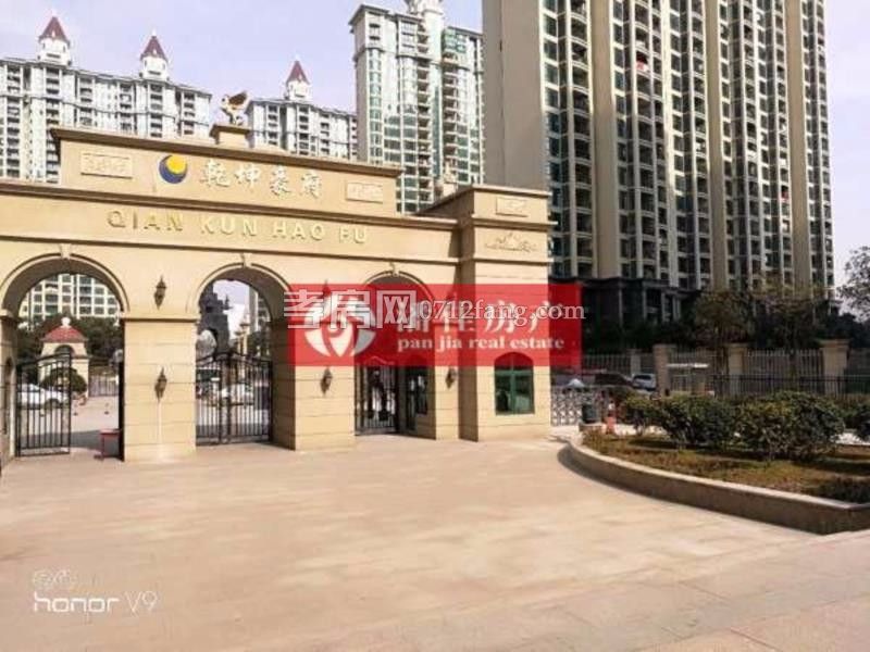 滿二體育館旁小康新村2室2廳1衛(wèi)109平精裝修拎包入住