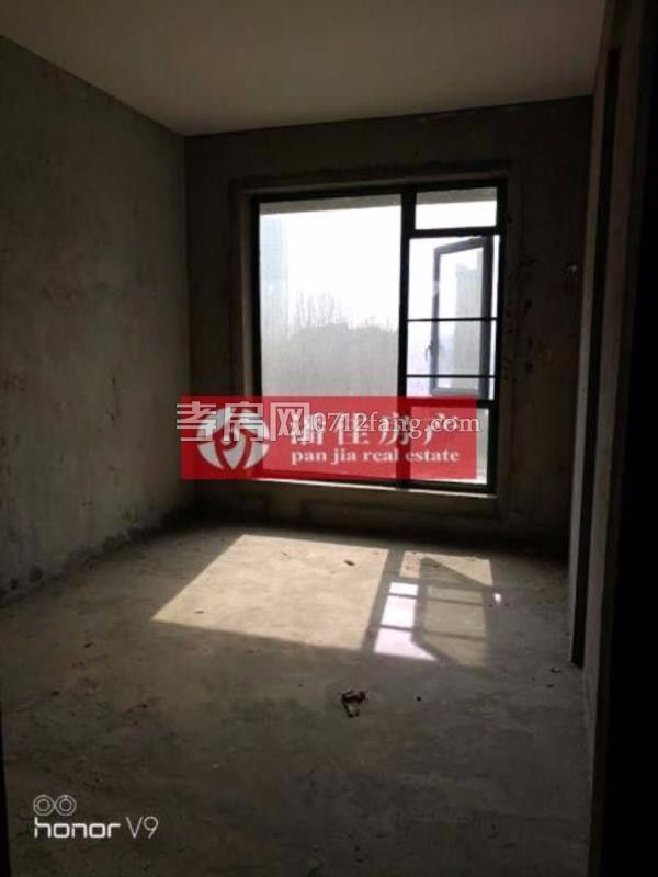 滿二體育館旁小康新村2室2廳1衛(wèi)109平精裝修拎包入住