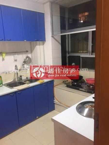 孝柴小區(qū)精裝房3室5/7樓