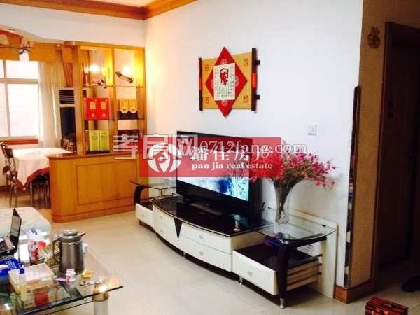 孝柴小區(qū)精裝房3室5/7樓