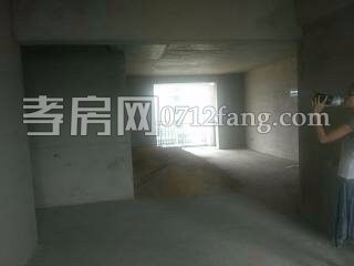 聚源小區(qū)電力4室2廳2衛(wèi)206平米