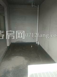 聚源小區(qū)電力4室2廳2衛(wèi)206平米