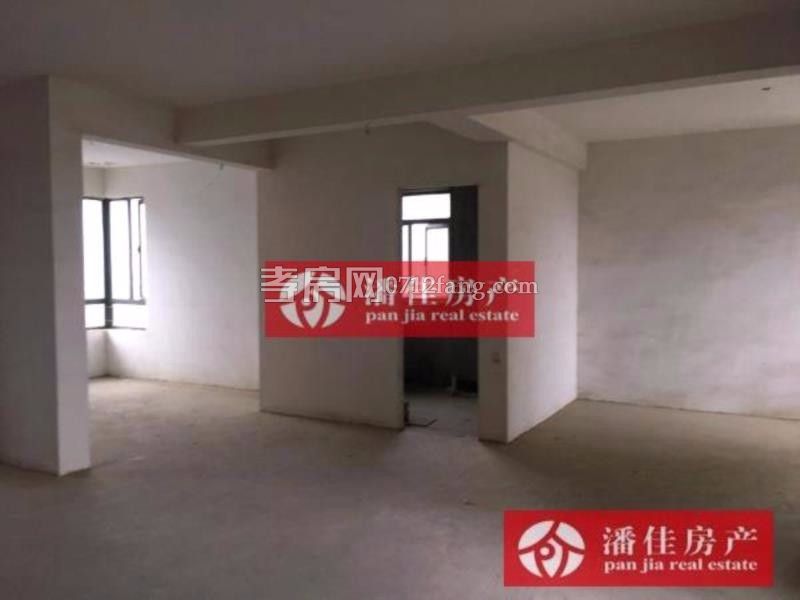 送入戶花園！中建國際一期中層114南北通透