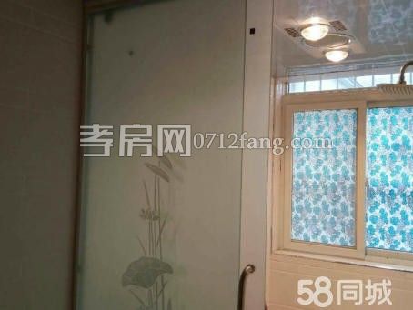 甩賣了！文昌小區(qū)6樓三居室簡(jiǎn)單裝修103平28.8萬(wàn)急售