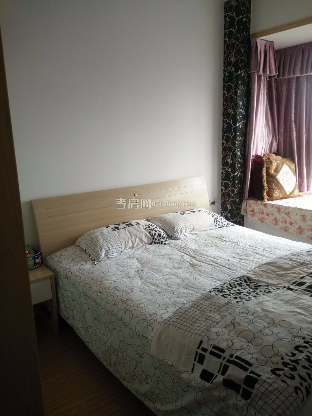 同升小區(qū)長征路上帶20平米車庫1/6樓126.4毛坯50萬