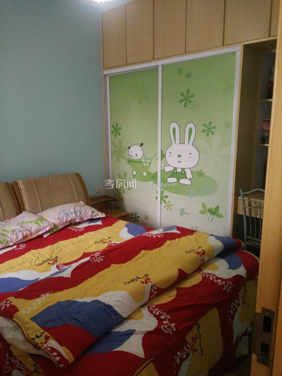 同升小區(qū)長征路上帶20平米車庫1/6樓126.4毛坯50萬