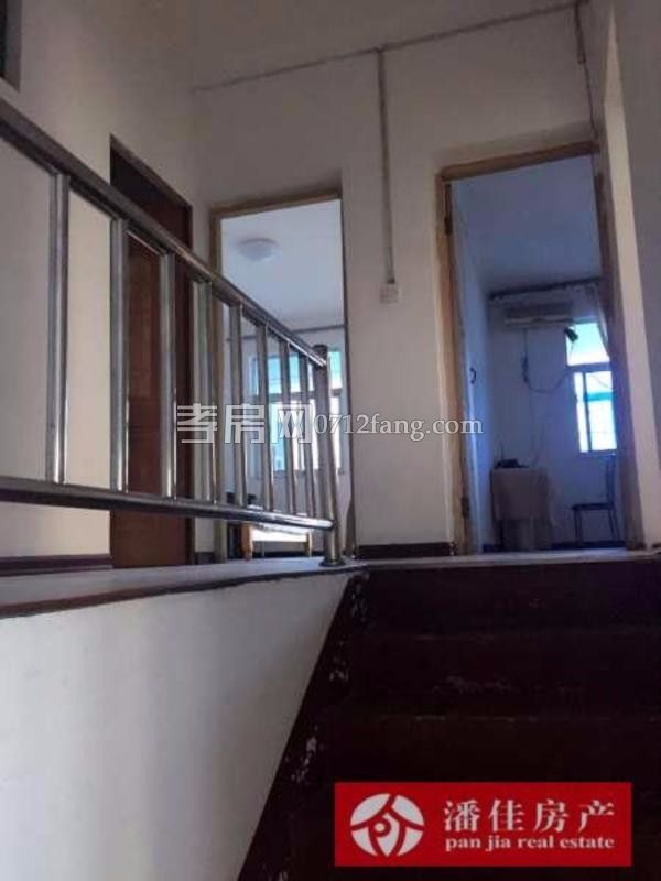 鼎觀世界3室2廳1衛(wèi)98平精裝修準(zhǔn)新房中間樓層