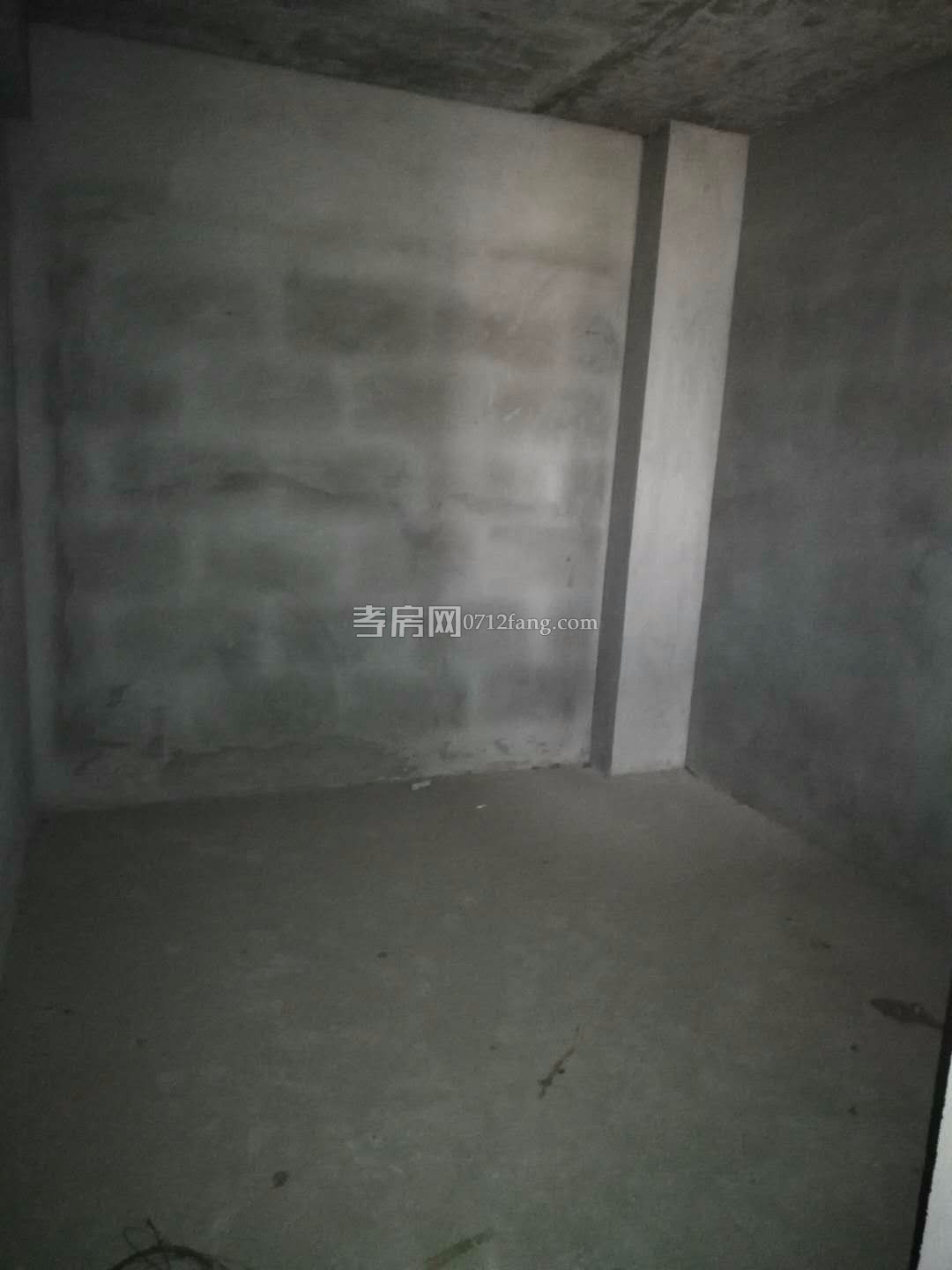 鼎觀世界3室2廳1衛(wèi)98平精裝修準(zhǔn)新房中間樓層