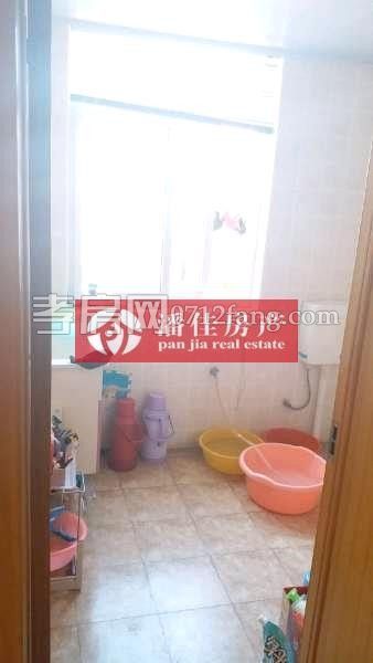 春潮花園精裝房2室2廳