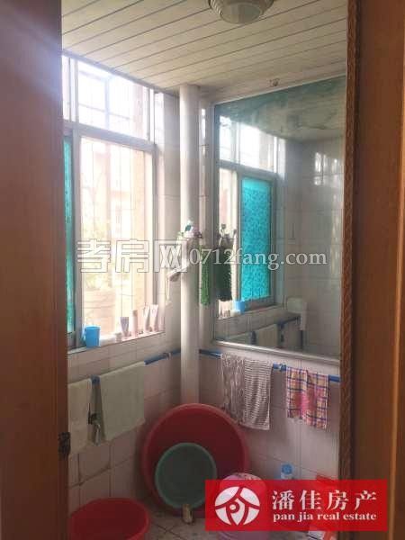 【潘佳房產(chǎn)推薦】【理絲小區(qū)98.21平米5/6樓三個大房南北通透】