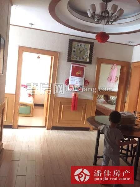 【潘佳房產(chǎn)推薦】【滿二泰陽(yáng)城二期130平米3室2廳2衛(wèi)精裝南北通透70萬(wàn)】